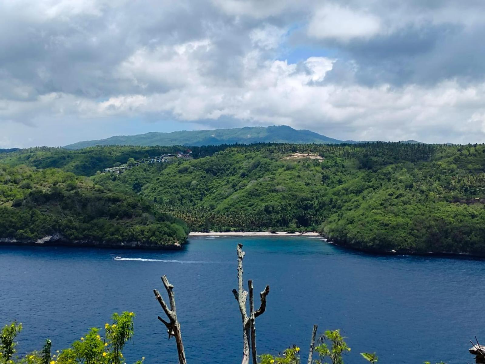 The Canda Mushroom Beach Lembongan Екстериор снимка